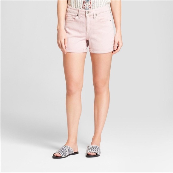 - NWT Universal Thread pink jean shorts - Picture 1 of 8